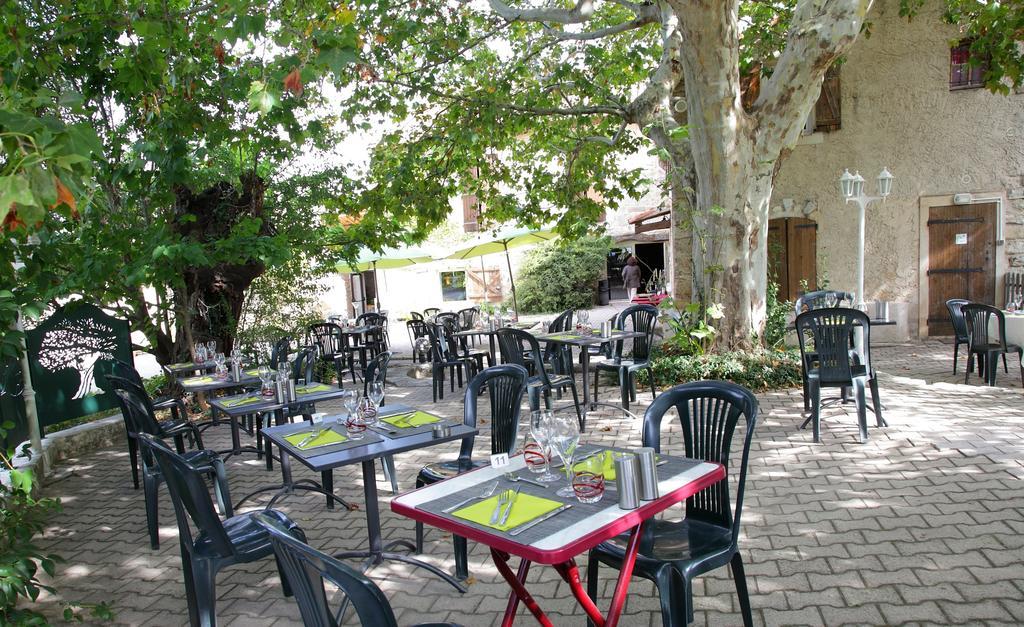 Logis Hôtel&Spa Déjeunez Sous L'Arbre Rousset (Bouches-du-Rhone) Exterior foto